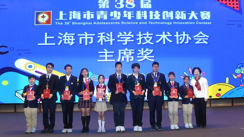 智能制造涉及众多关键技术，以下列举几个关键点：